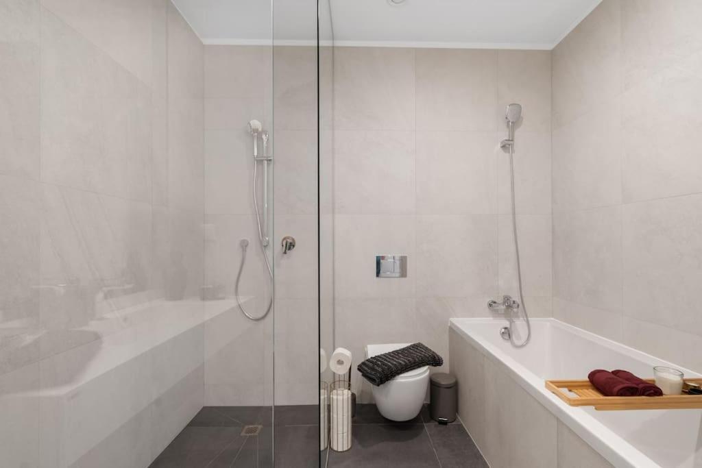 Business Panorama Loft 5star Location, Queen Beds * Bucharest