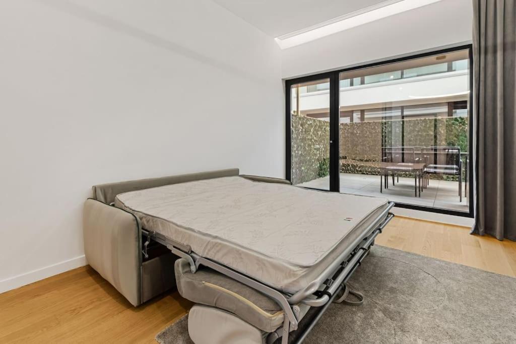 Business Panorama Loft 5star Location, Queen Beds Apartment *