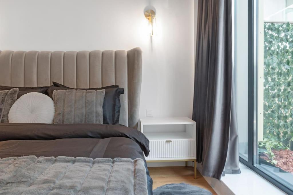 Business Panorama Loft 5star Location, Queen Beds * Bucharest