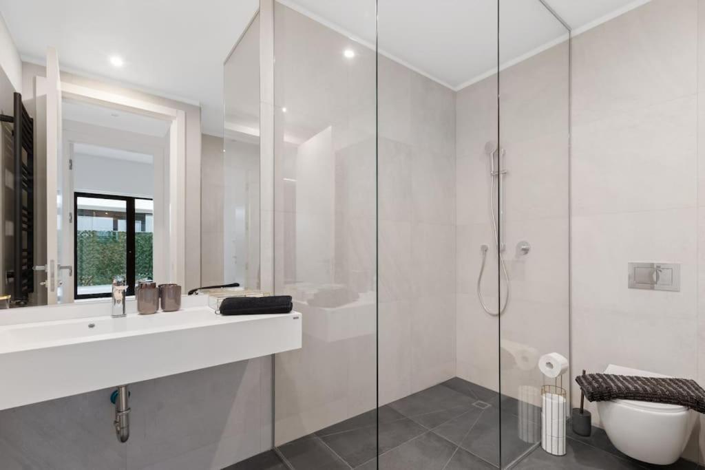 Business Panorama Loft 5star Location, Queen Beds Appartamento *