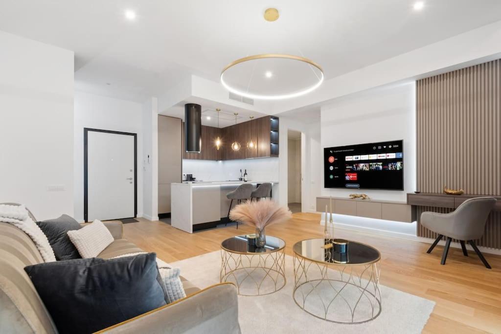 Business Panorama Loft 5star Location, Queen Beds Apartment Bucharest