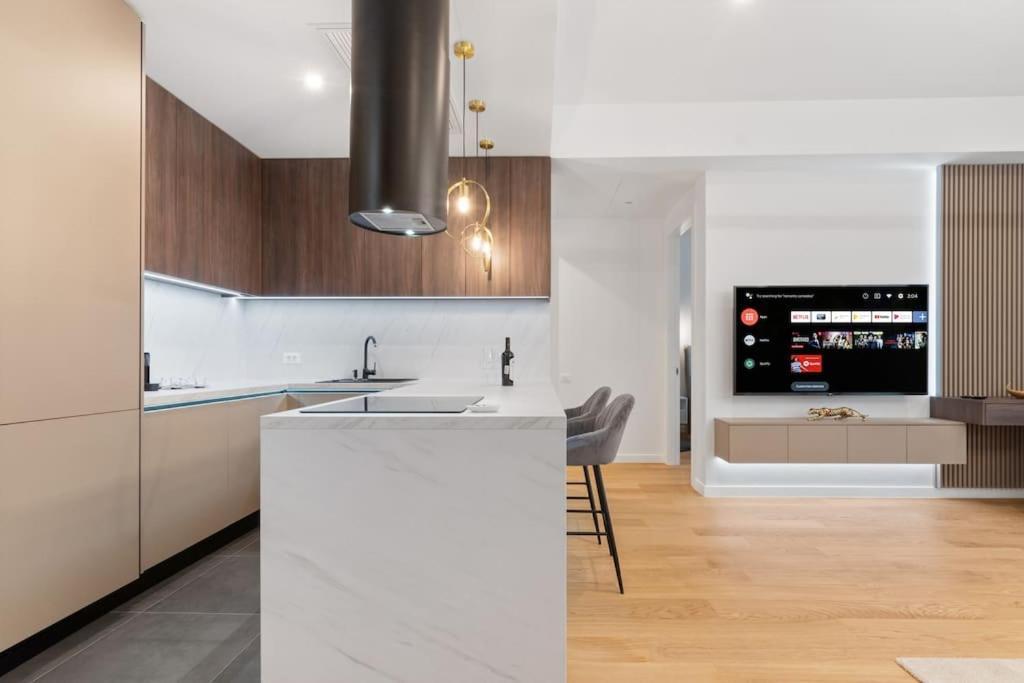 Business Panorama Loft 5star Location, Queen Beds Appartamento